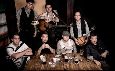 Sonidos de Hombres Rudos: Dropkick Murphys.